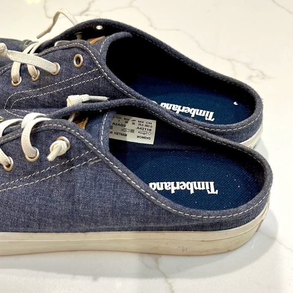 Timberland denim slip on sneakers, women’s size 9. - Picture 3 of 5